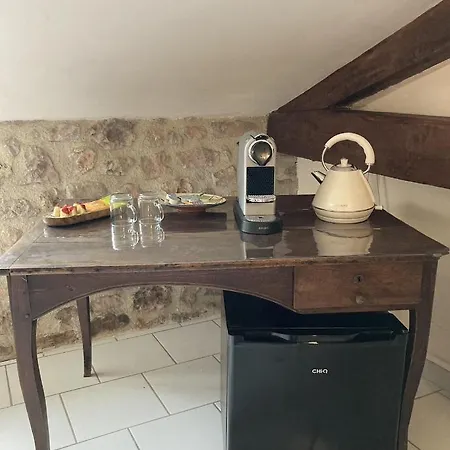 Privee Avec Salle De Douche Oda ve Kahvaltı Feneyrols