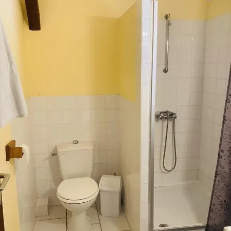Privee Avec Salle De Douche *